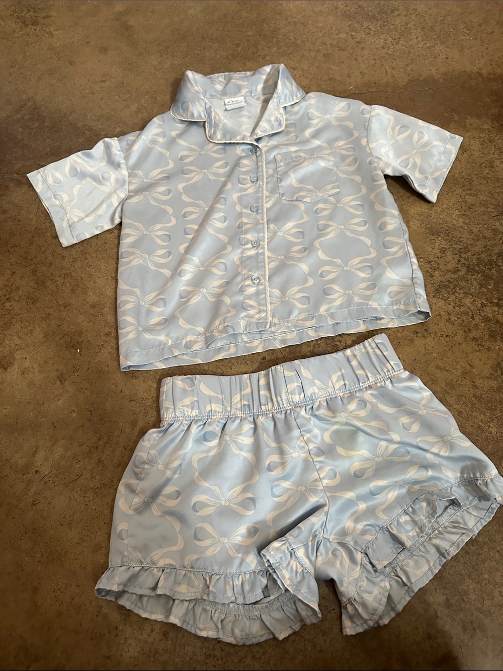 Kids Light Blue Bow-Print Pajama Set - Short Sleeve Top & Shorts art class 8